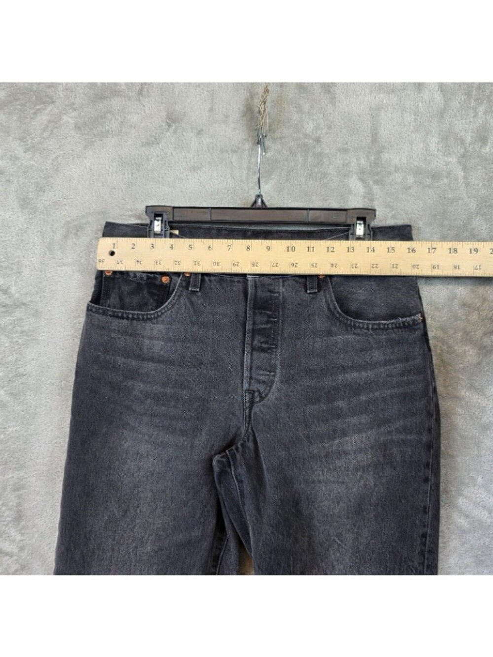 Levis 501 90s Jeans Womens 30 Gray Charcoal Wash Relaxed Straight Button Fly - Picture 8 of 16